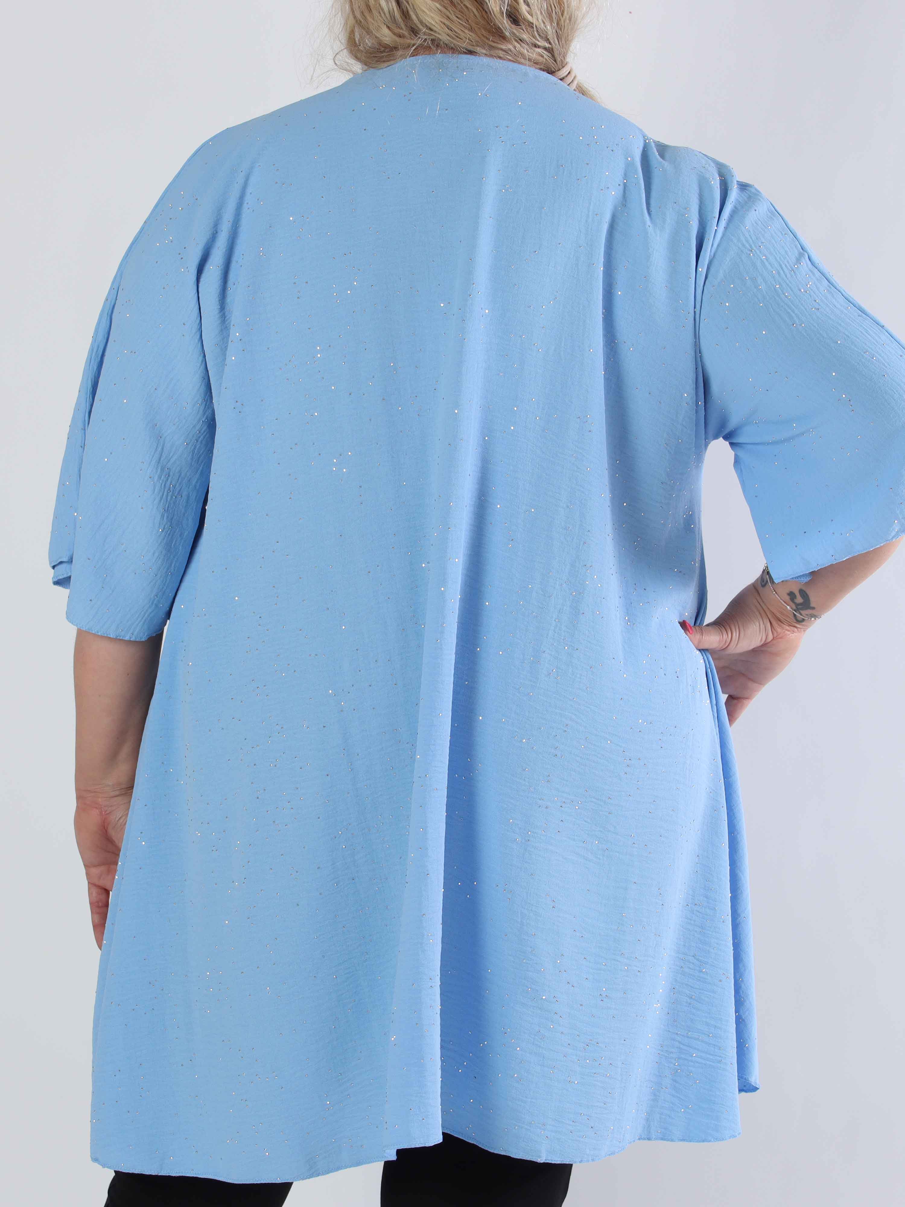 Johanne - Enfärgad klänning i stor storlek med utsmyckning av fuskpäls